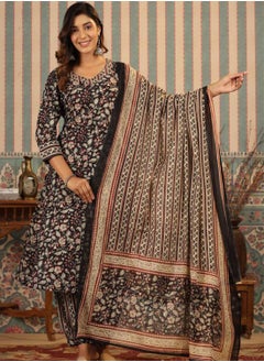 ISHIN Regular Fit Embellished Pattern Round Neck Neck Three-Quarter Sleeve Multicolour Colour Knitted Cotton Kurta Set for Women with Mid-Rise Closure - Crafted for Elegance and Ease  - Image 3