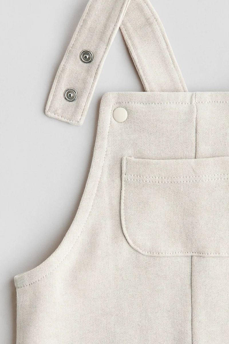 H&M Sweatshirt dungaree shorts