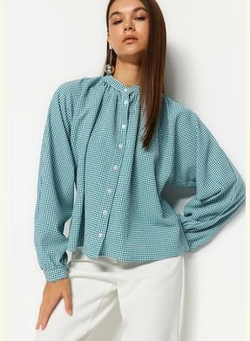 trendyol Oil Green Regular Collar Woven Checkered Woven Shirt TWOAW21GO0114