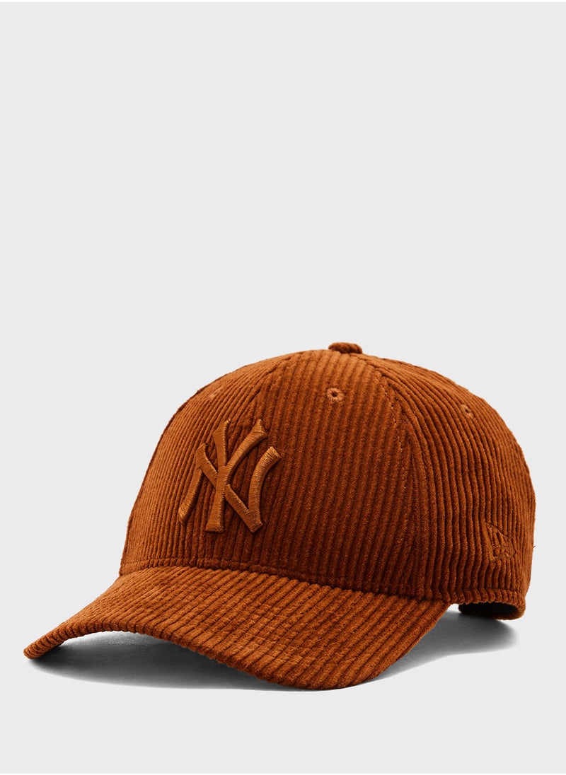 NEW ERA - 9Forty New York Yankees Cord Cap - Image 1