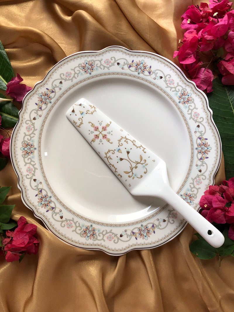Vigneto | White Pattern Snack Set (1 Serving Plate, 6 Quarter Plates, 1 Server) | Finest Premium Porcelain | Luxury Tableware - Image 3
