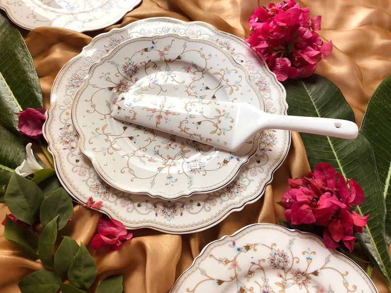 Vigneto | White Pattern Snack Set (1 Serving Plate, 6 Quarter Plates, 1 Server) | Finest Premium Porcelain | Luxury Tableware - Image 2