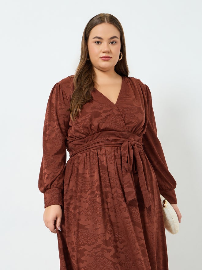 Styli Plus Belted Jacquard Knit A-Line Maxi Dress - Image 2