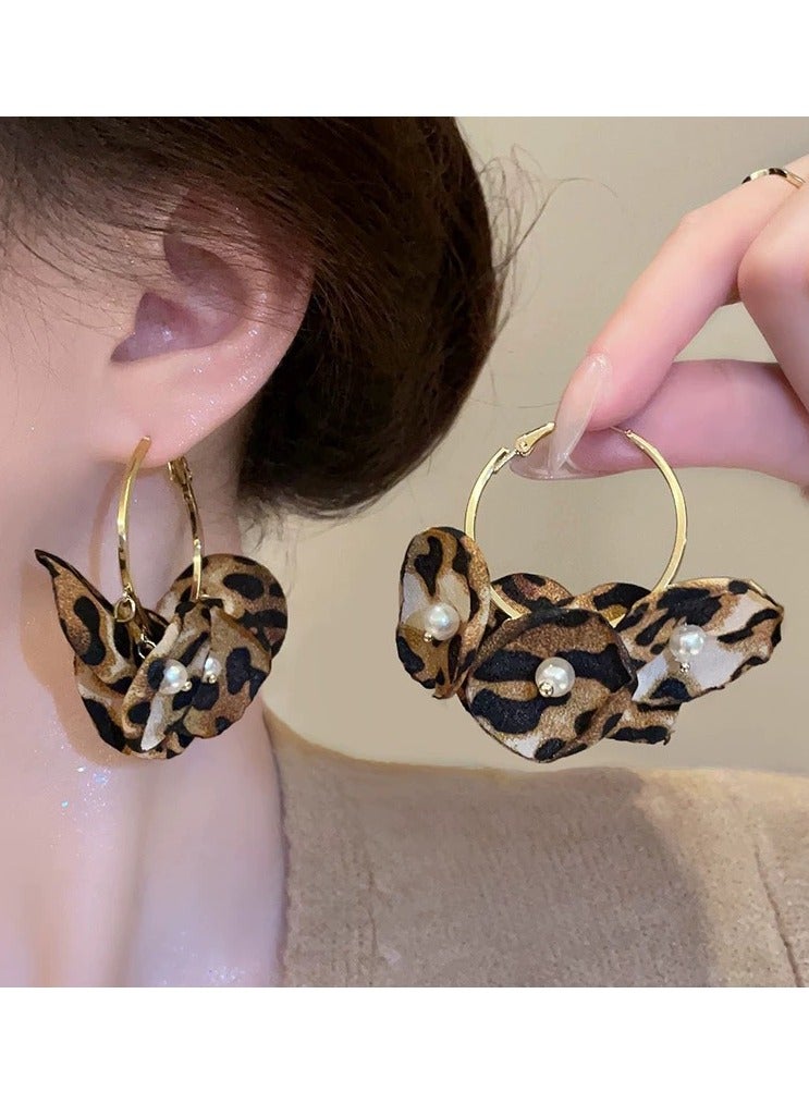 ELLA Pearl mesh leopard print flower earrings autumn Maillard style vintage sweet and versatile earrings new fashion earrings - Image 1