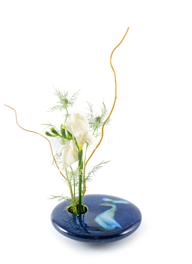 Georgetown Pottery Round Ikebana Flower Vase, Blue Wave - Image 5
