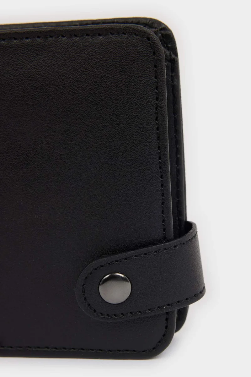 ديفاكتو Man Faux Leather Wallets