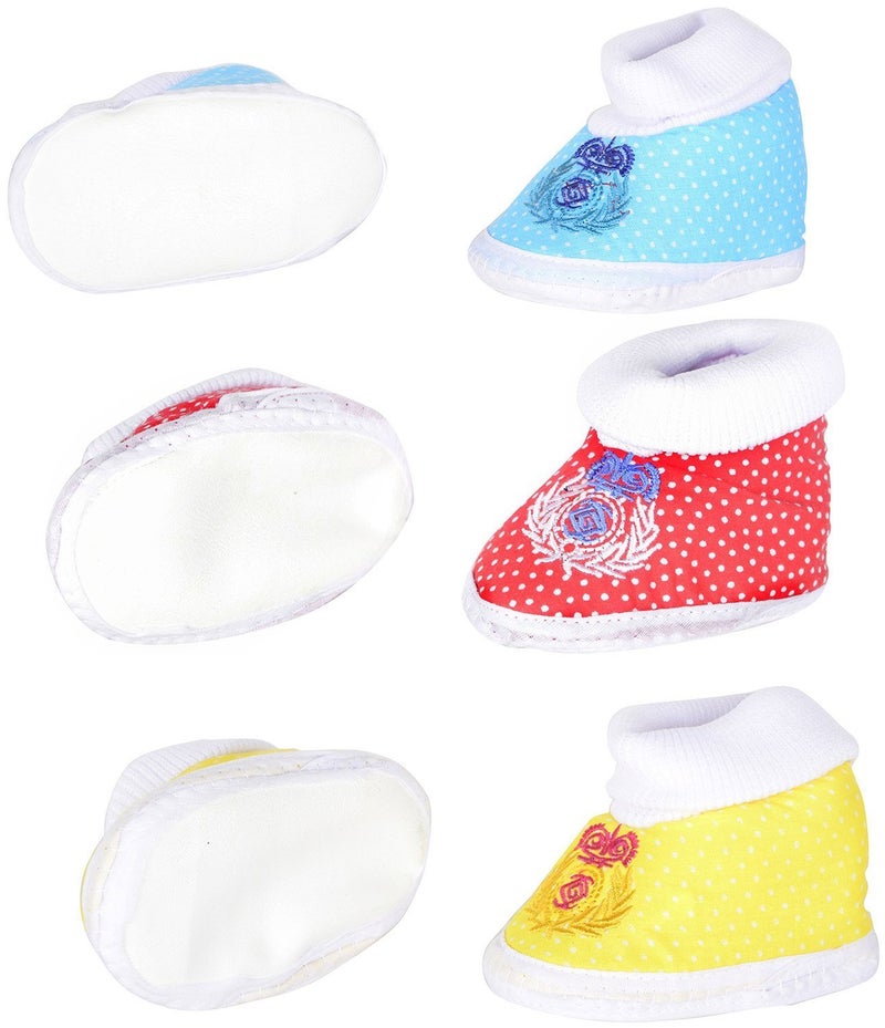 FARETO Combo Of Plastic Changing Sheet,1 Side Cotton,3 Baby Frile Blanket,6 Hosiery Nappies,3 Pair Booties - Image 5