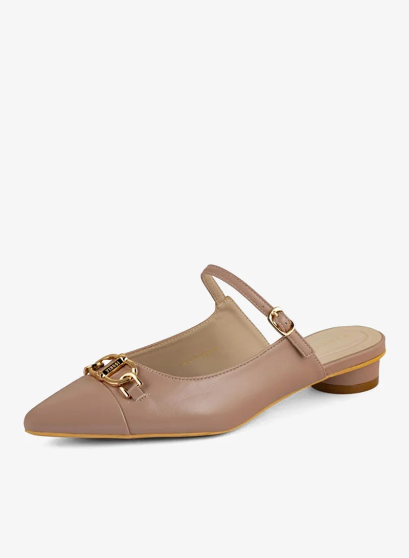 فينتشي صنادل نسائية مدببة إصبع القدم متوسط الكعب