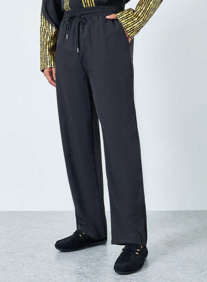 Take Two Men Stand Collar Foil Print Thobe and Trousers Set - Image 5