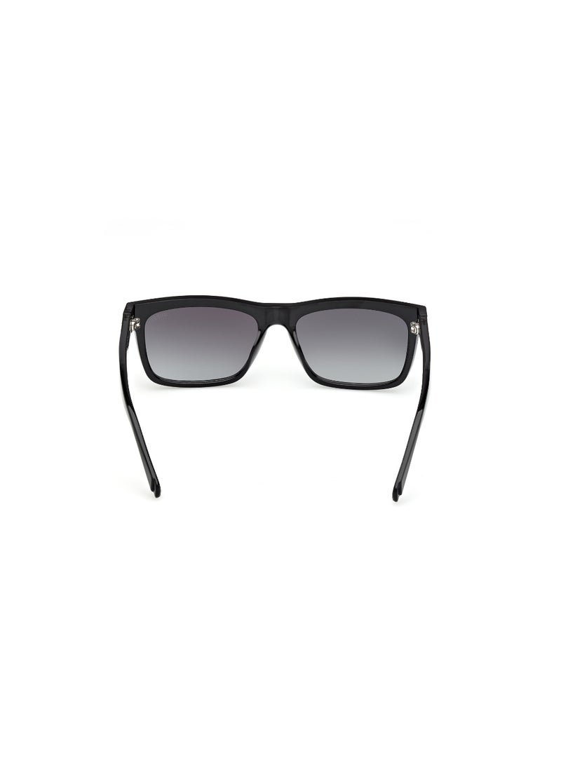 GUESS FULL RIM MALE RECTANGULAR BLACK INJECTED SUNGLASSES - Image 4
