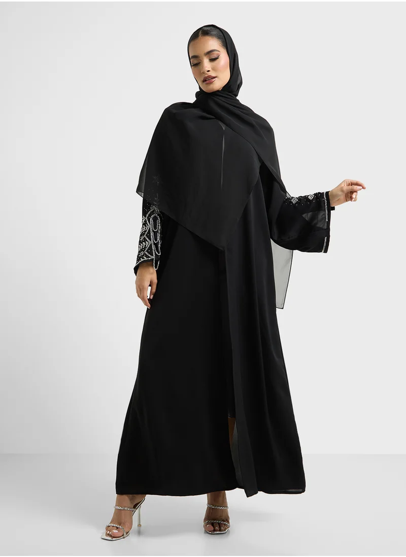 خزانة Embellished Abaya With Sheila