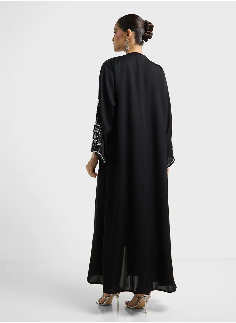 خزانة Embellished Abaya With Sheila