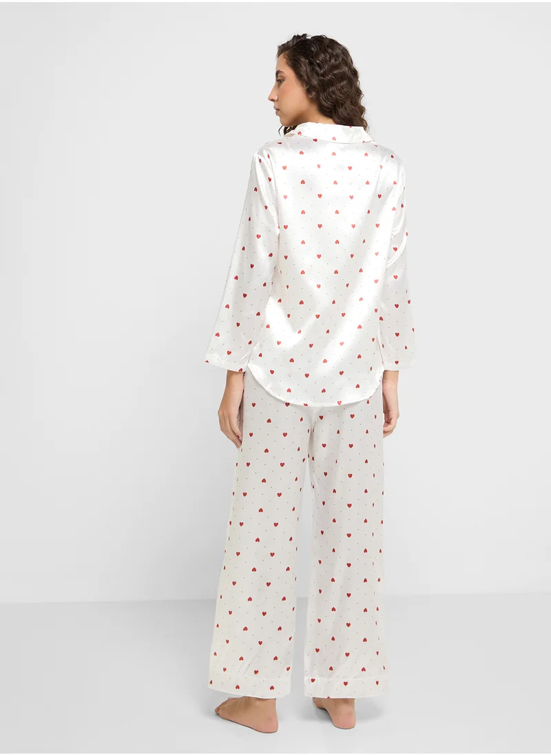 جينجر Heart Print Satin Shirt & Pyjama Set