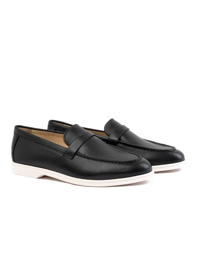 لانجوتش Women's Caddy Loafer