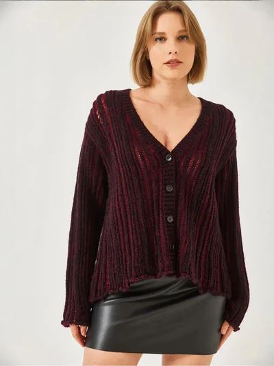 Bianco Lucci LUCCI Striped Ribbed Knit Cardigan with V-neck