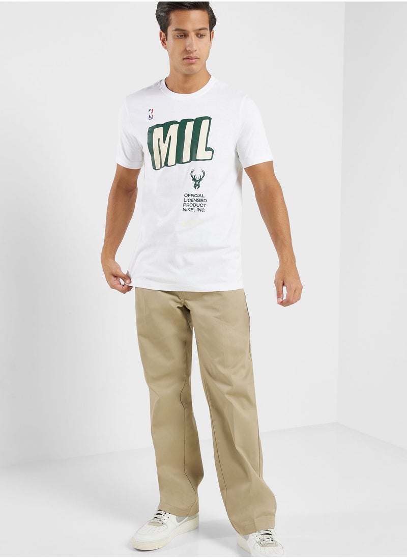 Nike - Milwaukee Bucks Essential Block T-Shirt - Image 1