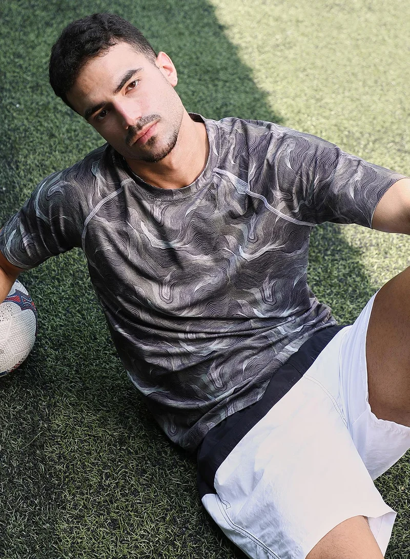 Campus Sutra Campus Sutra Men's Charcoal Black Flow-Lined Activewear T-Shirt For Casual Wear | Crew Neck | Short Sleeves | Jersey T-Shirt Crafted With Comfort Fit For Everyday Wear