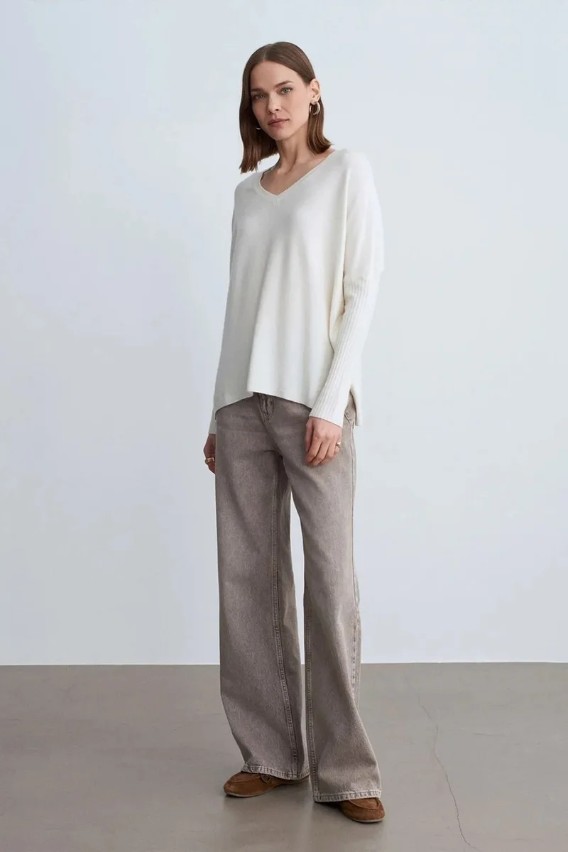 Dilvin Ivory Natural DILVIN Women's V-neck Ribbed Knit Sweater for Women | Best Price UAE