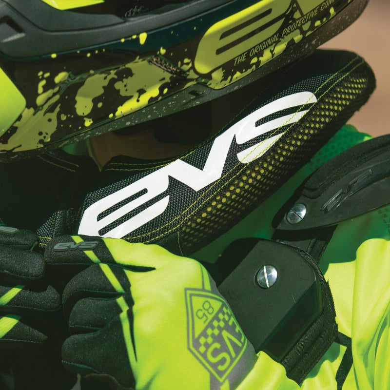 EVS unisex adult POWERSPORTS PROTECTIVE GEAR, Black/Hi-viz, US - Image 4