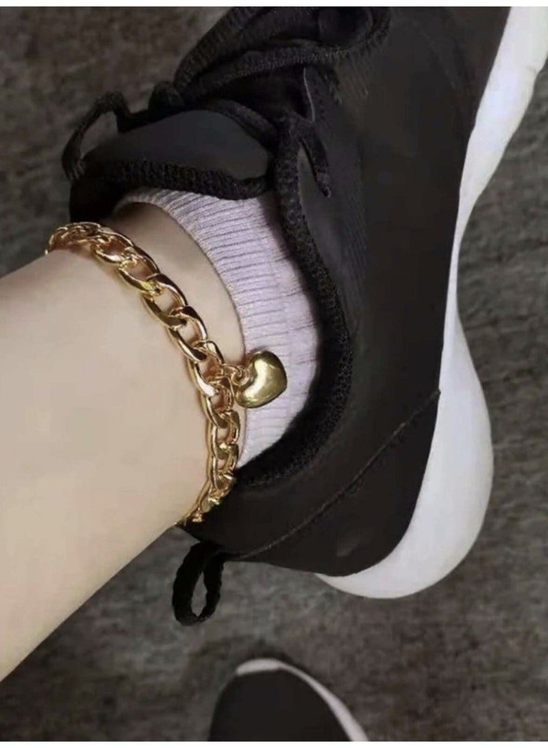 ڤيا خلخال أنيق من الفولاذ المقاوم للصدأ مطلي بذهب عيار 18K، مزين بتصميم قلب ناعم يناسب الهدايا والإطلالات اليومية. - Image 4