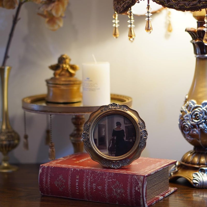 SIKOO Vintage Picture Frames 3x3 Small Antique Round Picture Frame Tabletop and Wall Mount Vintage Mini Wall Decor Bronze Gold - Image 2