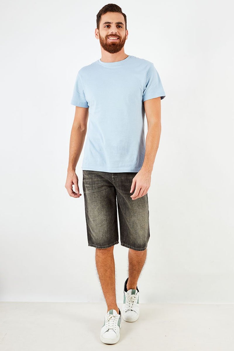 DIESEL شورتات جينز رجالية بقصة عادية، مغسولة بتصميم قديم، أسود باهت - Image 3