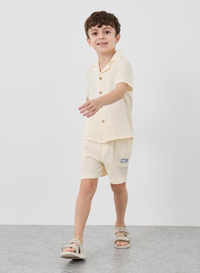 Styli Textured Buttoned Short Sleeve Shirt - Image 2