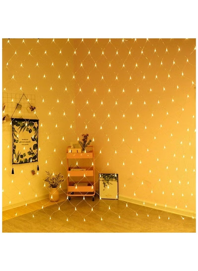 LED mesh curtain with warm yellow lighting, 2 plugs, 3x3 - Image 2