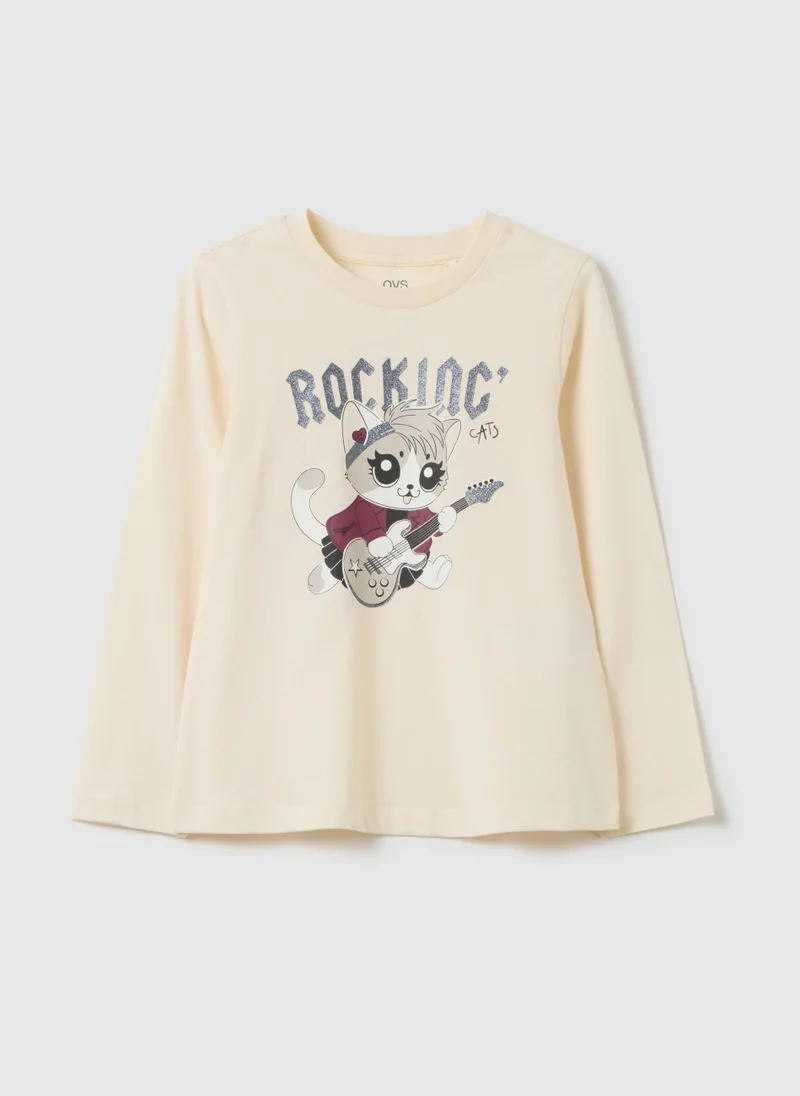 او في اس تيشيرت قطن خالص بقصة عادية للبنات مطبوع باللون البيج