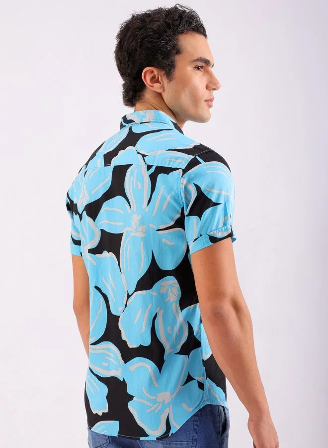 The Indian Garage Co Men Slim Fit Floral Printed Half Sleeves Spread Collar Resort Wear Shirt