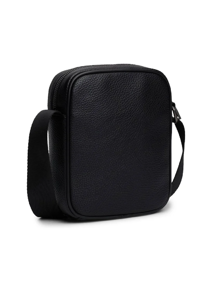 TOMMY HILFIGER Men's Th Monogram Reporter Bag, Black - faux leather