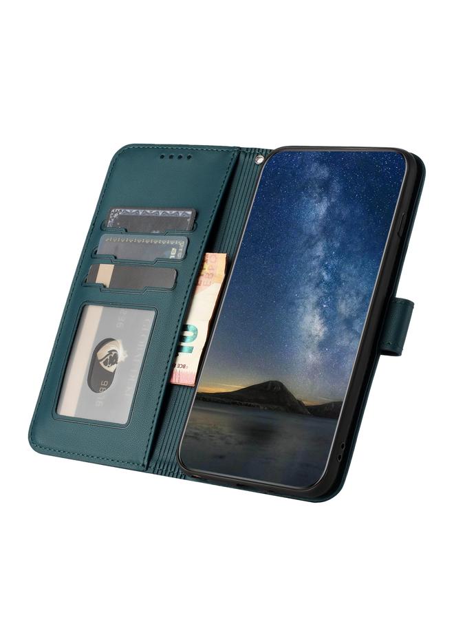 زبون جراب لهاتف iPhone 13 mini من الجلد المنقوش بزهرة الداتورة - Image 3