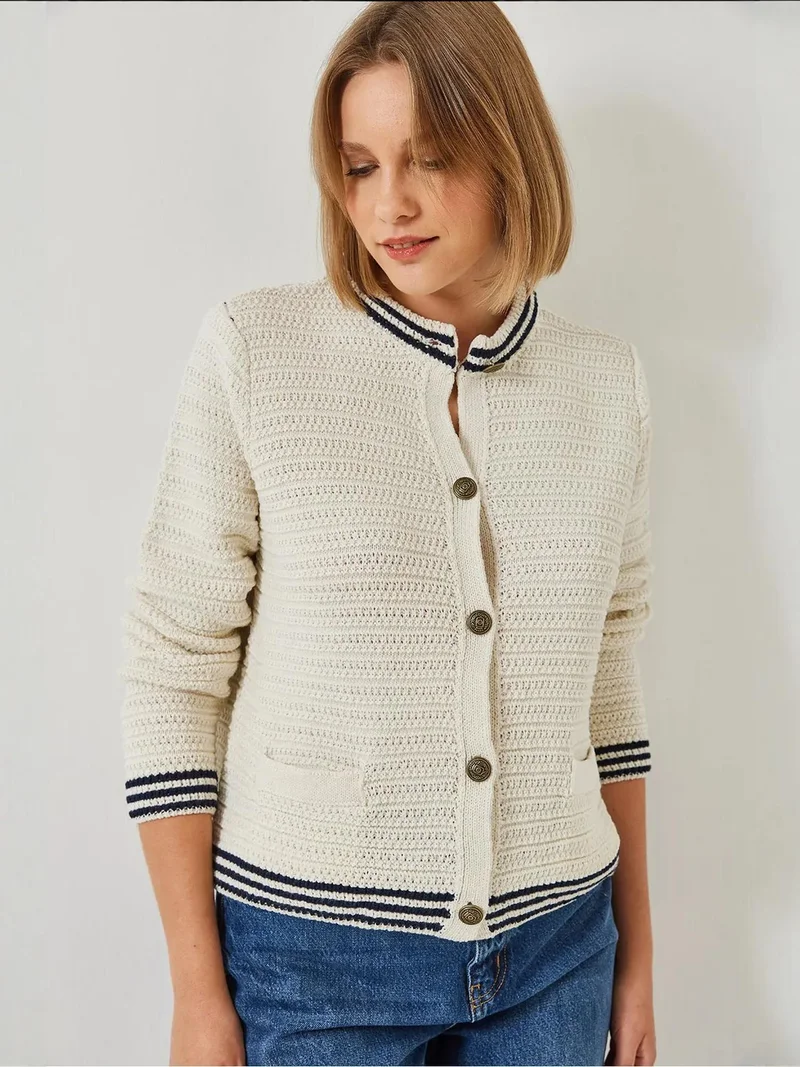 Bianco Lucci LUCCI Textured Knitwear Cardigan with Button Closure and Pockets