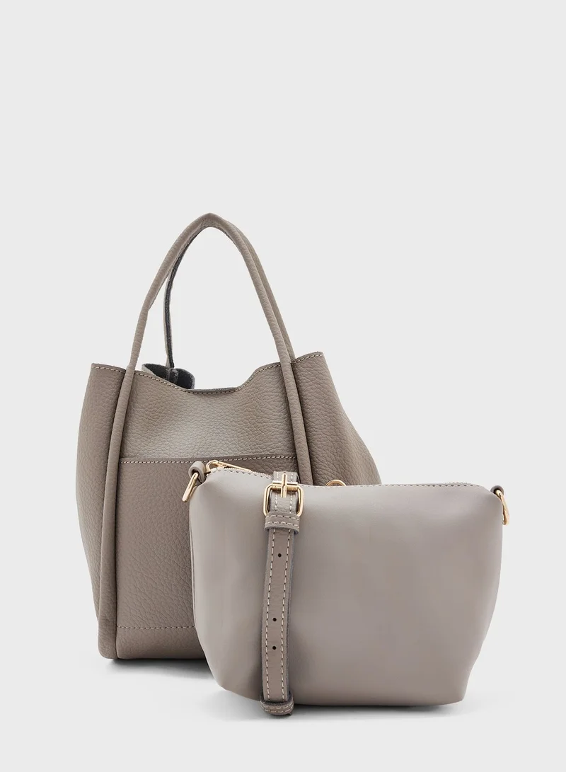 ايلا Essential Tote Bag
