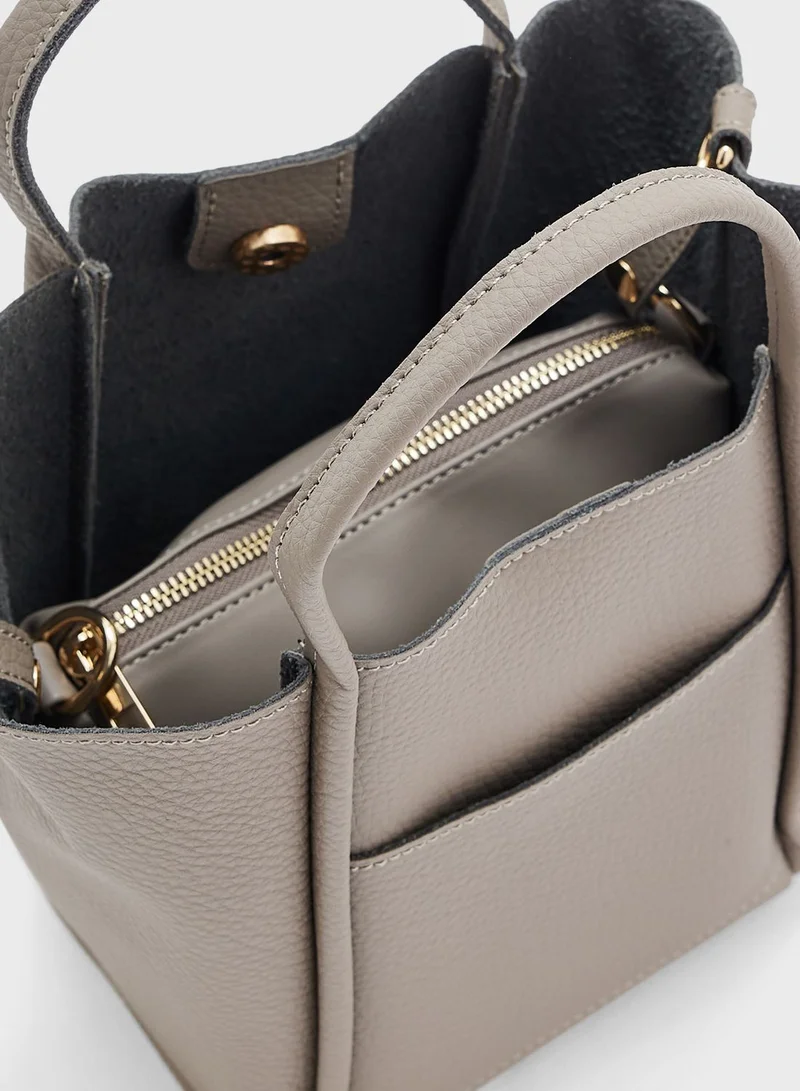 ايلا Essential Tote Bag