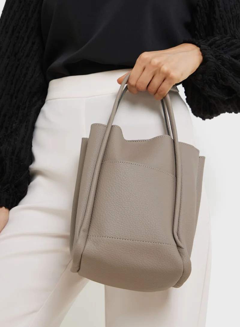 ايلا Essential Tote Bag