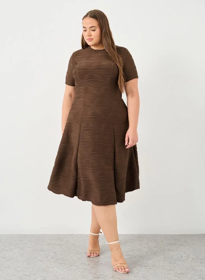 Styli Styli Plus Midi Dress with Weave Texture Detail
