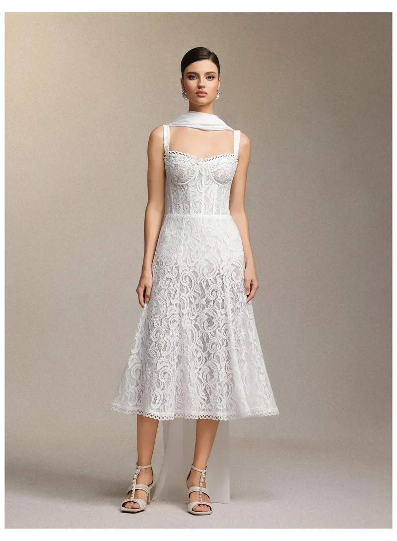 بيلا بارنيت فستان جونيا ميدي دانتيل مشد بدون أكمام