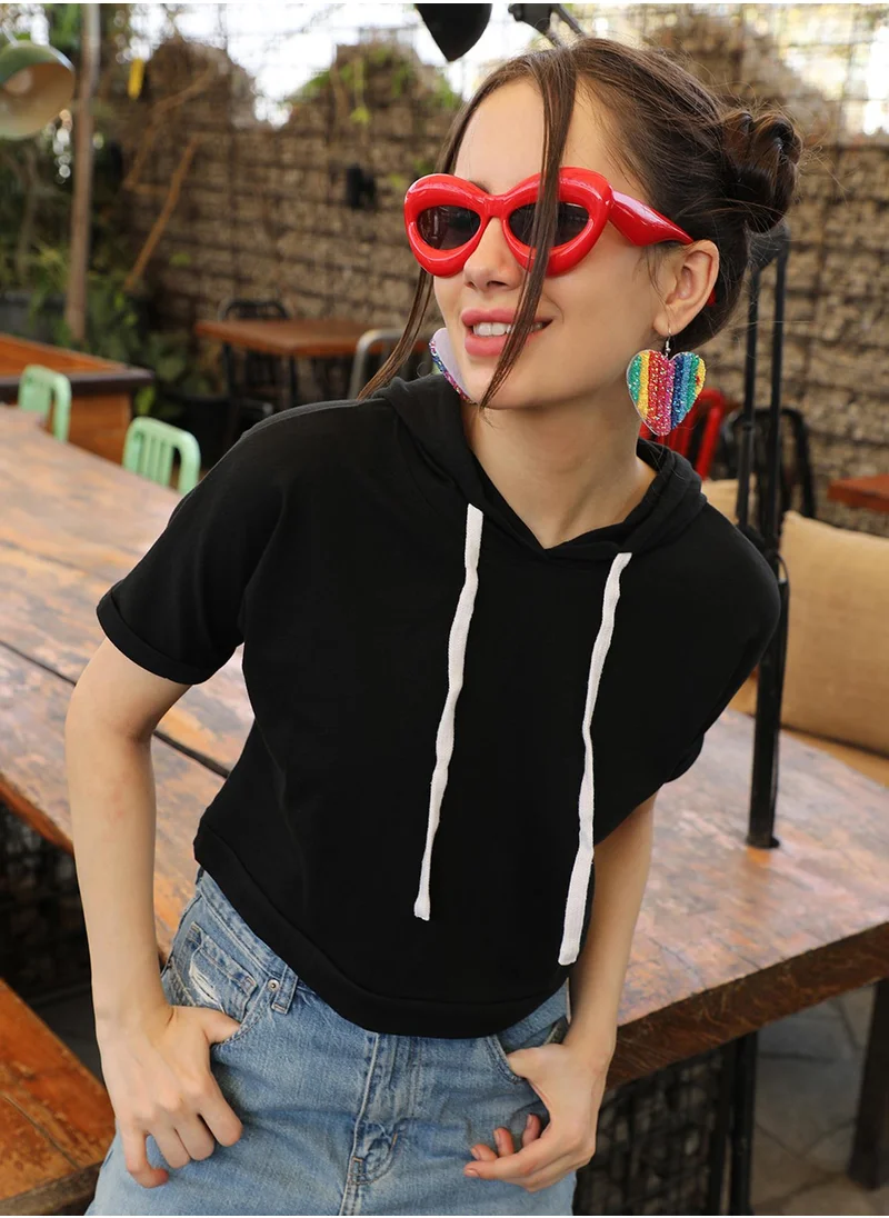 PINACOLADA Women's Midnight Black Solid Crop Top