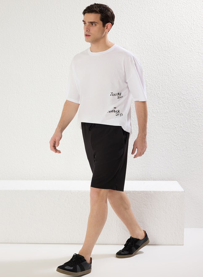 trendyol Premium Black Oversize/Wide Cut Textured Wrinkle-Free Ottoman Shorts - Image 2