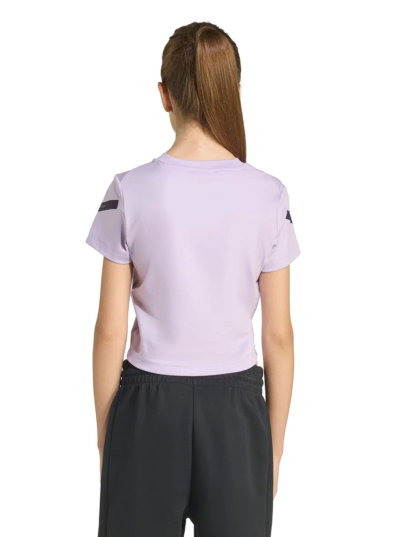 اديداس تيشيرت قصير بقصة ضيقة ... للشباب