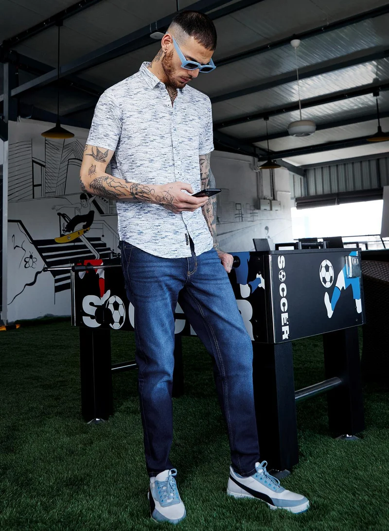 Campus Sutra Men's Dark Blue Rolled Hem Denim Jeans