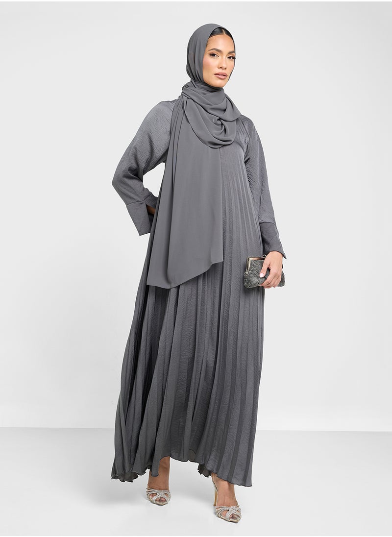 Khizana Pleated Abaya With Sheila  - Image 5