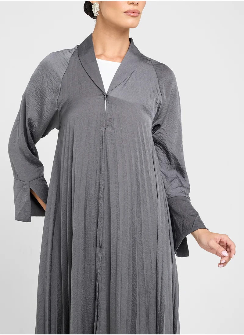 Khizana Pleated Abaya With Sheila