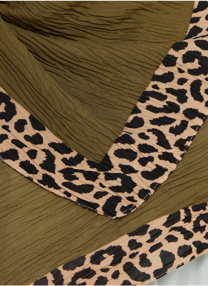 خزانة Leopard Print Long Hijab Scarf