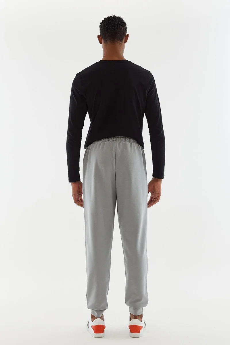 UNITED COLORS OF BENETTON Men's Jogger Pants
