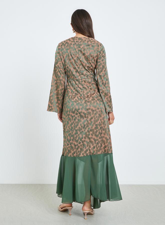 Styli Women Green Floral Print Contrast Hem A-Line Maxi Dress - Image 4