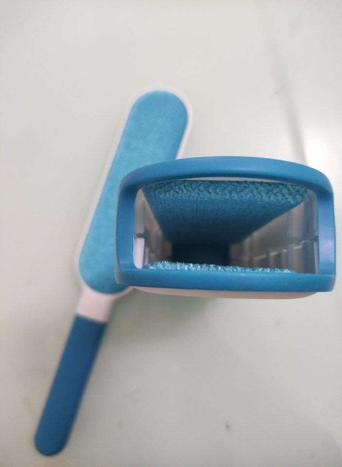 Generic Pet Fur Remover 2*1 Perfect for Pet Lovers - Say Goodbye to Unwanted Fur D  - Image 4