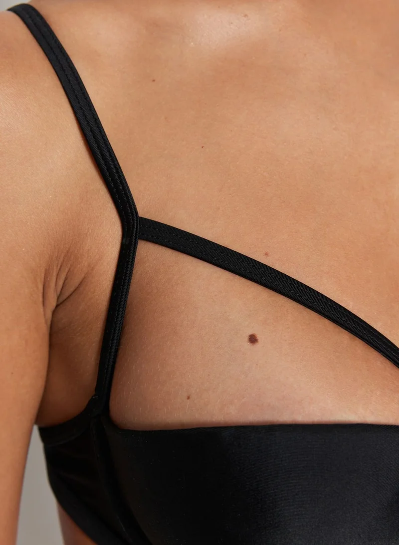 trendyol Piping Detail Bikini Top