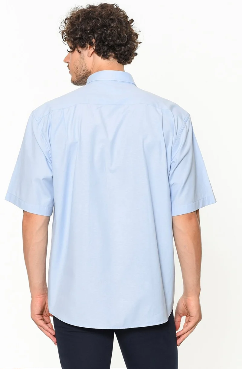 Varetta Men's Light Blue Short Sleeved Classic Cut Collar Buttoned Cotton Satin Shirt